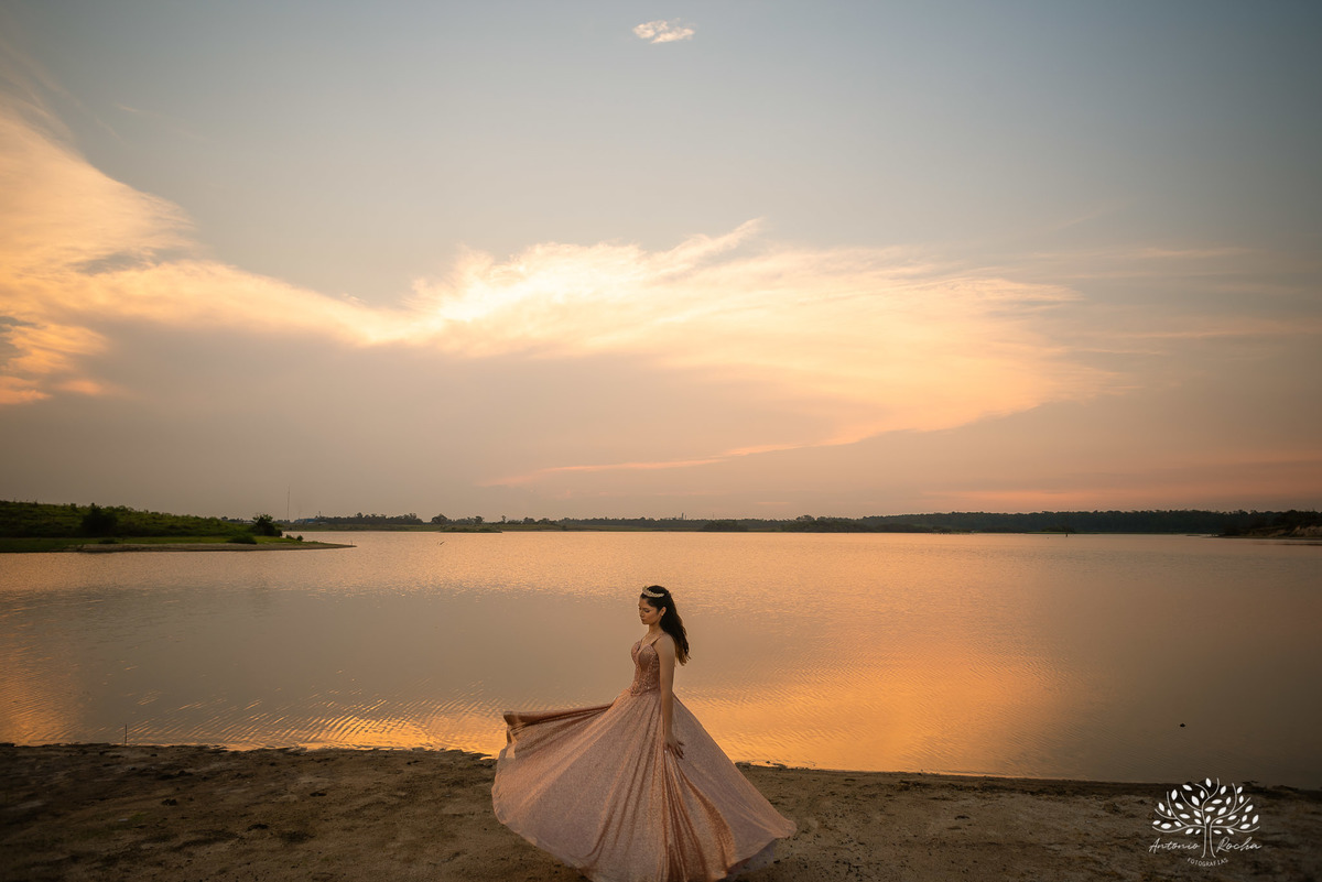 Erika – Erika 15 Anos – Ensaio – Ensaio Debutante – Parque Una – Morada do Sol – Família – Gaudéria – Felicidade – Foto Premiada – Prime Foto Association – Fotografia de Família – Debutante – Por do Sol – Vestido – Rose Gold – Antonio Rocha Fotografias
