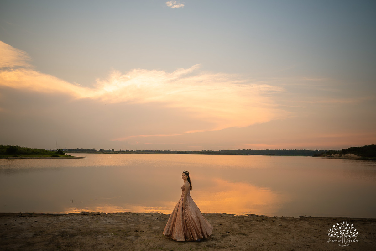 Erika – Erika 15 Anos – Ensaio – Ensaio Debutante – Parque Una – Morada do Sol – Família – Gaudéria – Felicidade – Foto Premiada – Prime Foto Association – Fotografia de Família – Debutante – Por do Sol – Vestido – Rose Gold – Antonio Rocha Fotografias