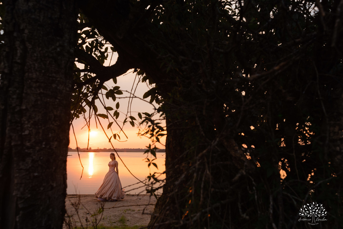 Erika – Erika 15 Anos – Ensaio – Ensaio Debutante – Parque Una – Morada do Sol – Família – Gaudéria – Felicidade – Foto Premiada – Prime Foto Association – Fotografia de Família – Debutante – Por do Sol – Vestido – Rose Gold – Antonio Rocha Fotografias