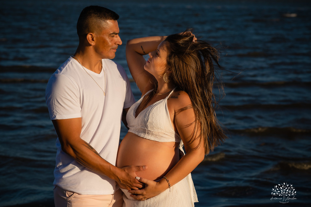 Ensaio Gestação do Joaquim – Luísa e Francisco – Joaquim – Las Acácias – Laranjal – Ensaio Gestante – Gestante – Amor – Transbordar – Mãe – Vida – Família – Fotografia de Família – Antonio Rocha Fotografias – Ensaio Ao Ar Livre – Ensaio na Praia – Pelotas
