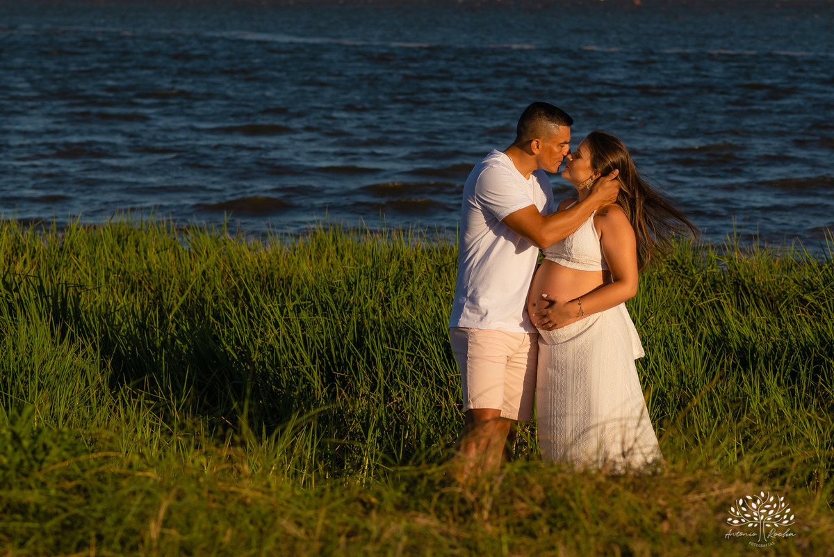 Ensaio Gestação do Joaquim – Luísa e Francisco – Joaquim – Las Acácias – Laranjal – Ensaio Gestante – Gestante – Amor – Transbordar – Mãe – Vida – Família – Fotografia de Família – Antonio Rocha Fotografias – Ensaio Ao Ar Livre – Ensaio na Praia – Pelotas