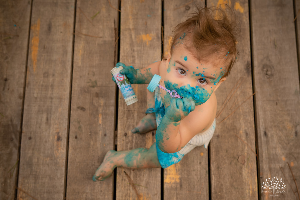 Theo – Smash The Cake – Ensaio Lindo – Ensaio Família – Parque Stone Land – Diversão – Amor – Família – Vida – Felicidade – Aprendizado – Bolo Azul – Smurph – Fotografia de Família – Ensaio – Juntos – Quarteto – Infantil – Antonio Rocha Fotografias