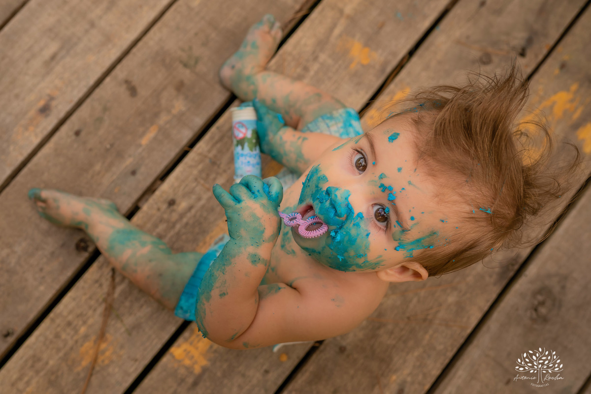 Theo – Smash The Cake – Ensaio Lindo – Ensaio Família – Parque Stone Land – Diversão – Amor – Família – Vida – Felicidade – Aprendizado – Bolo Azul – Smurph – Fotografia de Família – Ensaio – Juntos – Quarteto – Infantil – Antonio Rocha Fotografias