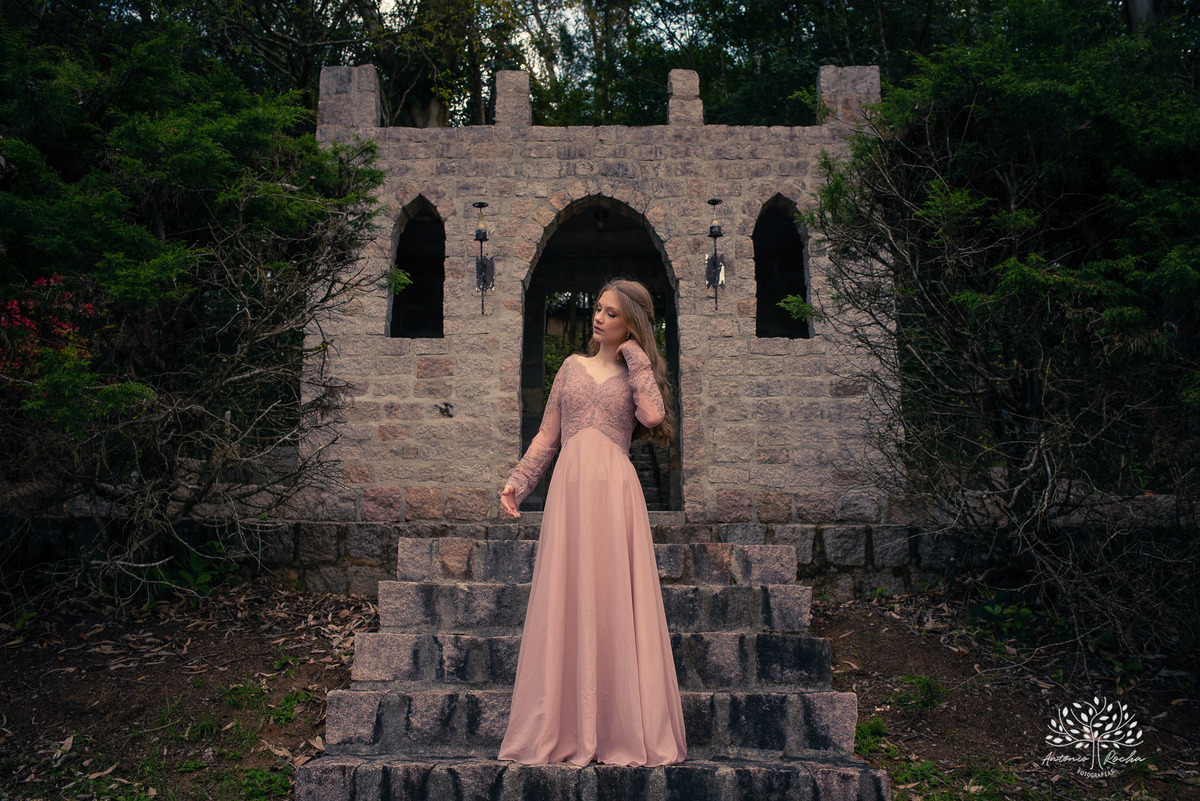 Helena – Helena 15 Anos – Ensaio – Ensaio Ar Livre – Ensaio Externa – Ensaio de 15 Anos – Quinze Anos – 15 Anos – Chácara Fiss – Linda – Família – Amigos – Tarde de Sol – Amor – Felicidade – Fotografia de Família – Antonio Rocha Fotografias – Pelotas – RS