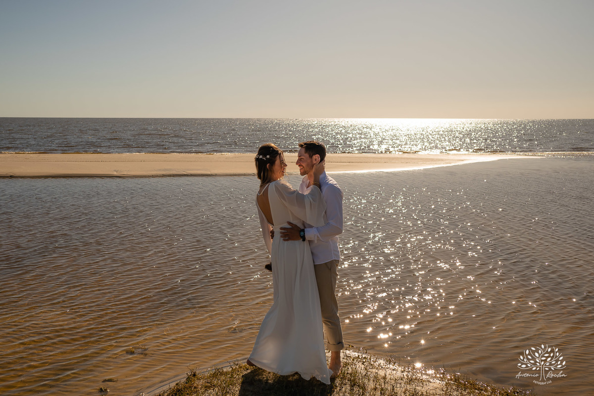 Andria e Maicon – Pré-Casamento – Ensaio – Casamento – Fotografia de Casamento – Dia de Sol – Ensaio Casal – Bênção – Felicidade – Juntos – Casal – Rio Grande – RS – Praia – Praia da Capilha – História Juntos – Pôr do Sol – Antonio Rocha Fotografias – Pel