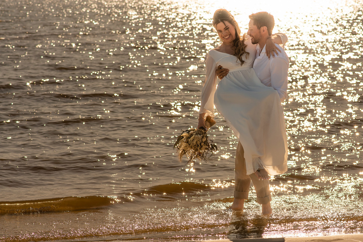 Andria e Maicon – Pré-Casamento – Ensaio – Casamento – Fotografia de Casamento – Dia de Sol – Ensaio Casal – Bênção – Felicidade – Juntos – Casal – Rio Grande – RS – Praia – Praia da Capilha – História Juntos – Pôr do Sol – Antonio Rocha Fotografias – Pel
