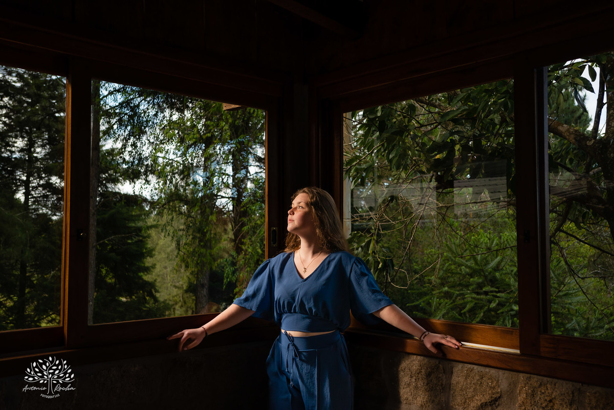 Júlia – Júlia 15 Anos – Ensaio – Ensaio Debutante – Chácara da Família Fiss – Debutante – Campo – Felicidade – Foto Premiada – Livro – Fotografia de Família – Debutante – Pôr do Sol – Vestido – Dourado – Antonio Rocha Fotografias – Pelotas – Linda – Sarda