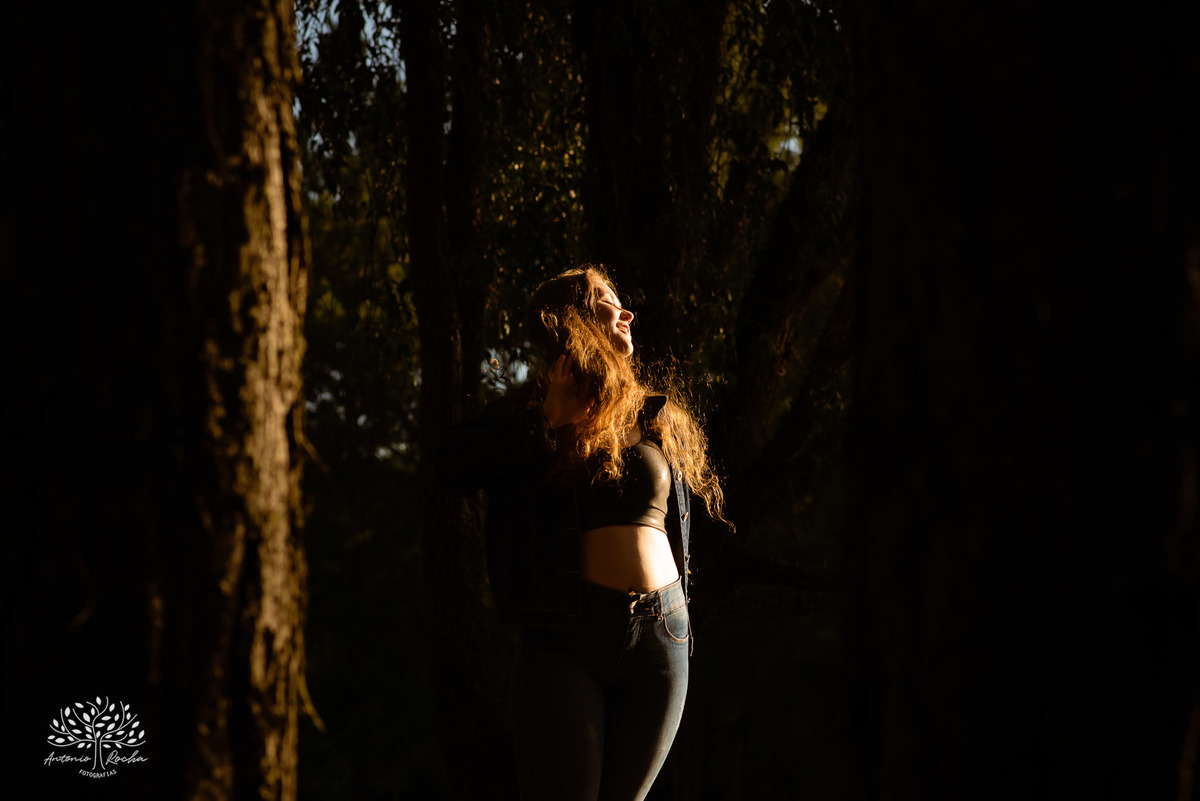 Júlia – Júlia 15 Anos – Ensaio – Ensaio Debutante – Chácara da Família Fiss – Debutante – Campo – Felicidade – Foto Premiada – Livro – Fotografia de Família – Debutante – Pôr do Sol – Vestido – Dourado – Antonio Rocha Fotografias – Pelotas – Linda – Sarda