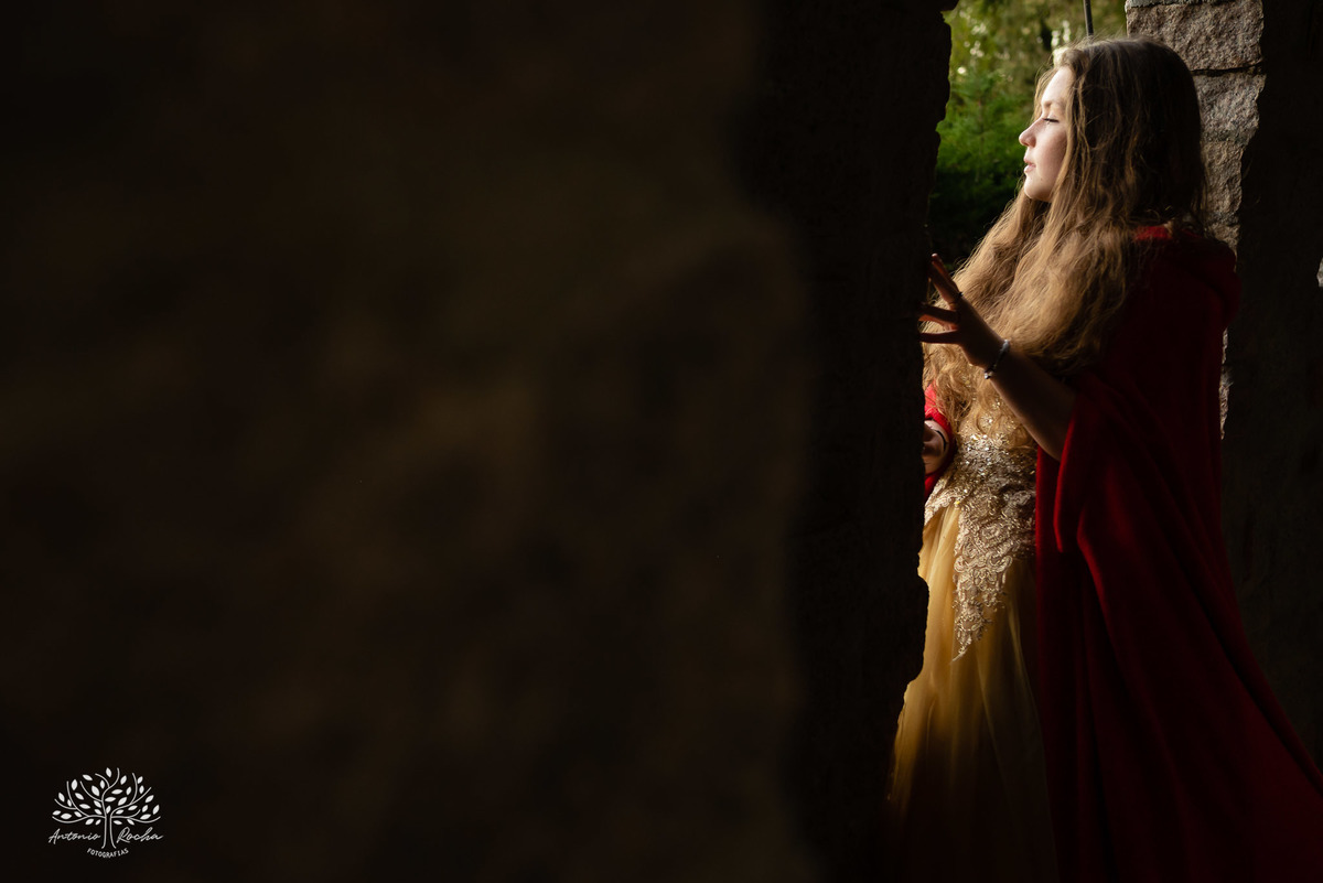 Júlia – Júlia 15 Anos – Ensaio – Ensaio Debutante – Chácara da Família Fiss – Debutante – Campo – Felicidade – Foto Premiada – Livro – Fotografia de Família – Debutante – Pôr do Sol – Vestido – Dourado – Antonio Rocha Fotografias – Pelotas – Linda – Sarda