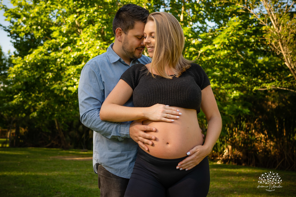 Natália – Tiago – Bento – Chácara da Família Fiss – Tarde de Sol – Campo – Gestante – Grávida – Ensaio Gestante – Felicidade – Amor – Menino – Vida – Dança – Pelotas – Campo – Natália + Tiago = Bento – Antonio Rocha Fotografias – Família Linda – Movimento