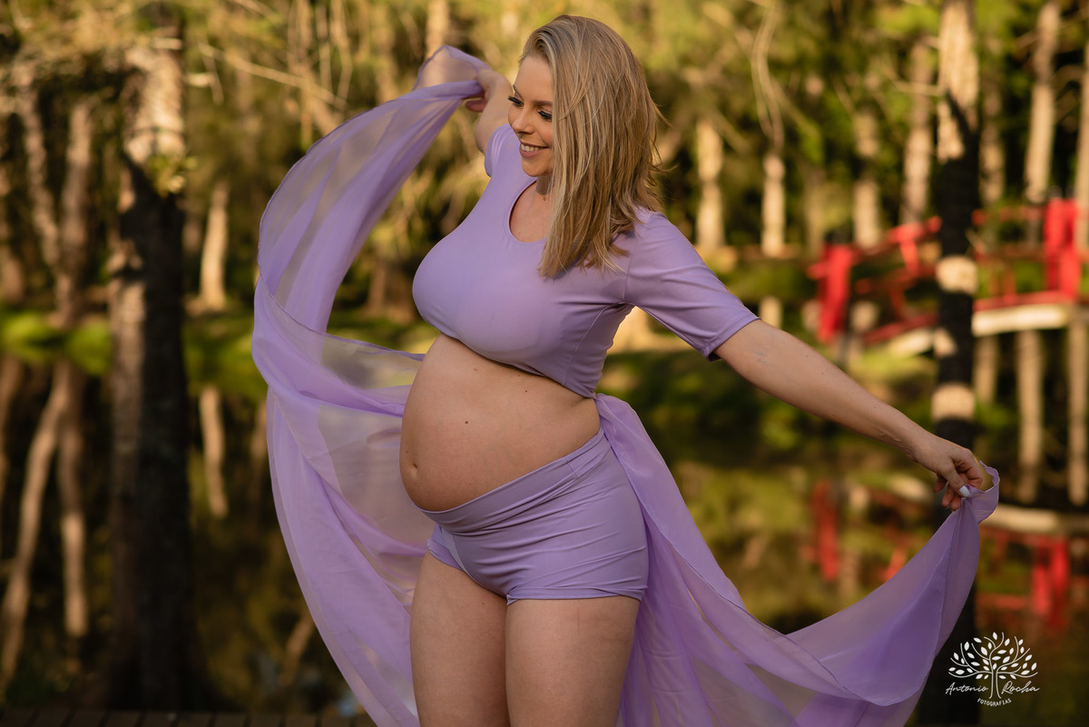 Natália – Tiago – Bento – Chácara da Família Fiss – Tarde de Sol – Campo – Gestante – Grávida – Ensaio Gestante – Felicidade – Amor – Menino – Vida – Dança – Pelotas – Campo – Natália + Tiago = Bento – Antonio Rocha Fotografias – Família Linda – Movimento