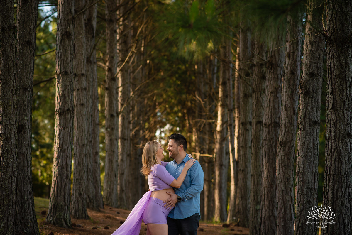 Natália – Tiago – Bento – Chácara da Família Fiss – Tarde de Sol – Campo – Gestante – Grávida – Ensaio Gestante – Felicidade – Amor – Menino – Vida – Dança – Pelotas – Campo – Natália + Tiago = Bento – Antonio Rocha Fotografias – Família Linda – Movimento