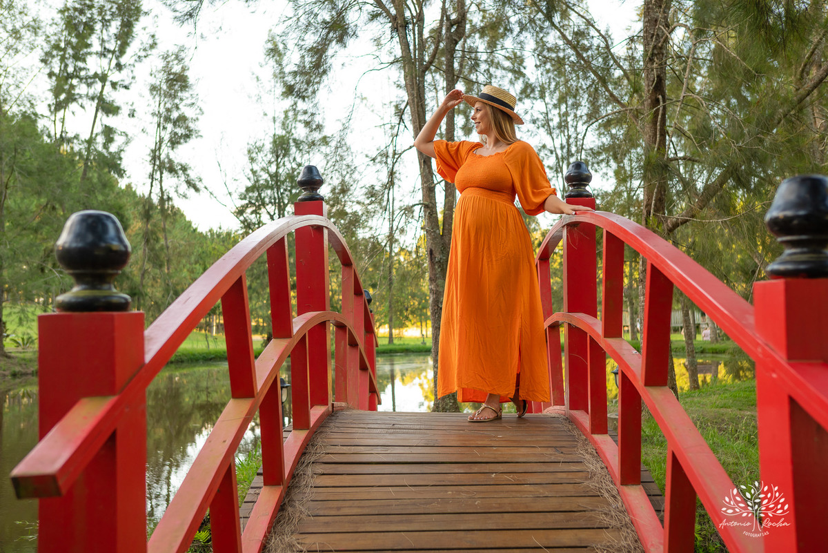 Natália – Tiago – Bento – Chácara da Família Fiss – Tarde de Sol – Campo – Gestante – Grávida – Ensaio Gestante – Felicidade – Amor – Menino – Vida – Dança – Pelotas – Campo – Natália + Tiago = Bento – Antonio Rocha Fotografias – Família Linda – Movimento