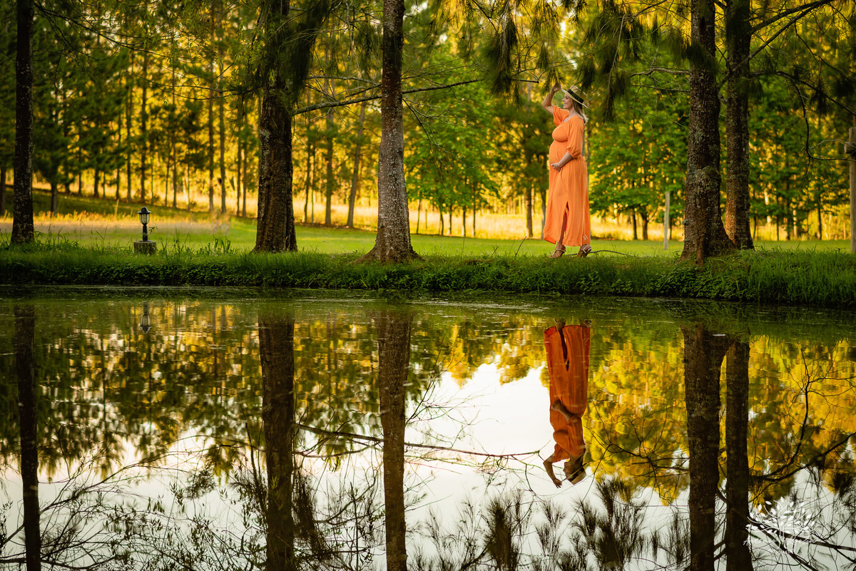 Natália – Tiago – Bento – Chácara da Família Fiss – Tarde de Sol – Campo – Gestante – Grávida – Ensaio Gestante – Felicidade – Amor – Menino – Vida – Dança – Pelotas – Campo – Natália + Tiago = Bento – Antonio Rocha Fotografias – Família Linda – Movimento