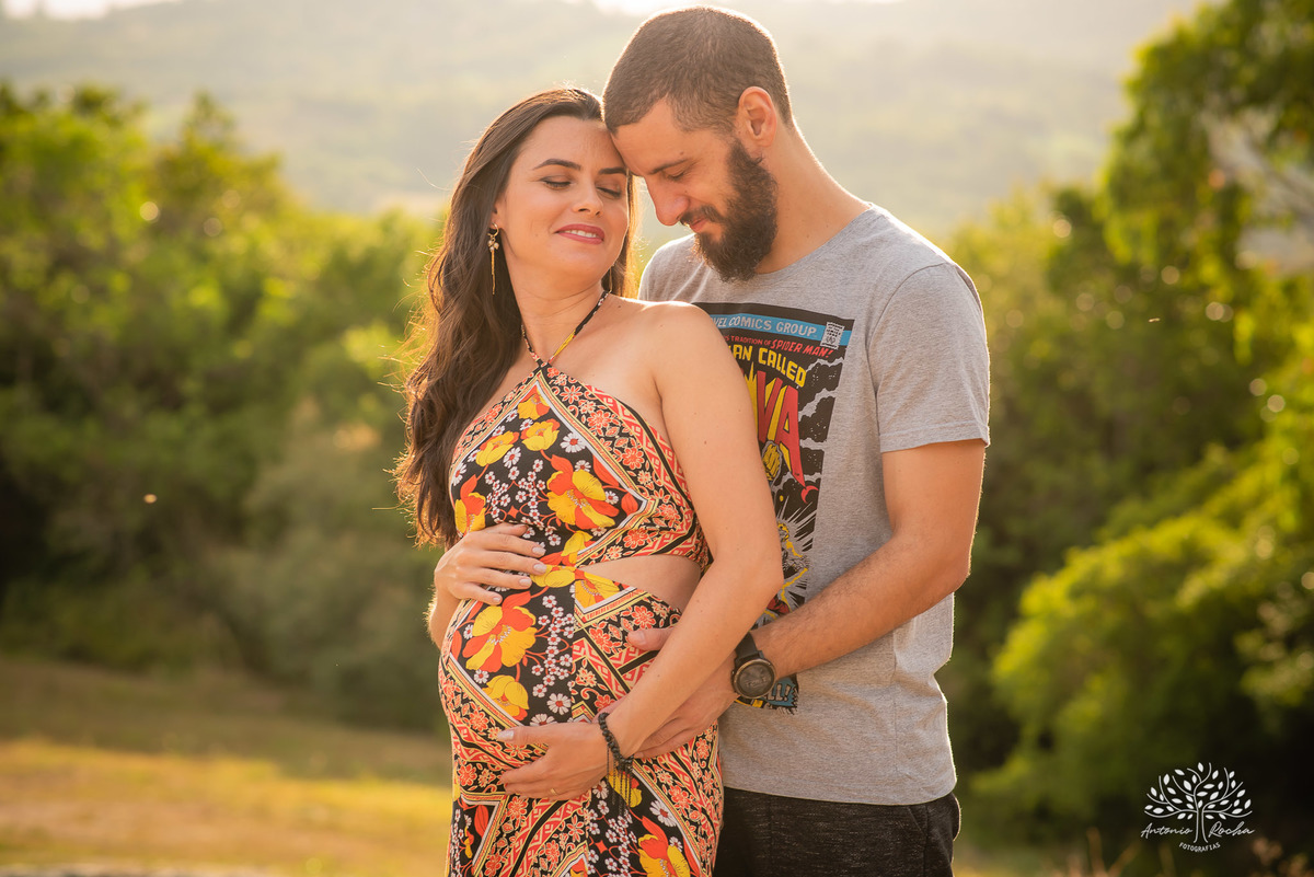 Paola – Matheus – Sophia – Parque Stone Land – Tarde de Sol – Campo – Gestante – Grávida – Ensaio Gestante – Felicidade – Amor – Menina – Vida – Pelotas – Rock n’Roll – Sophia = Paola + Matheus – Antonio Rocha Fotografias – Família Linda – Pets – Dogs