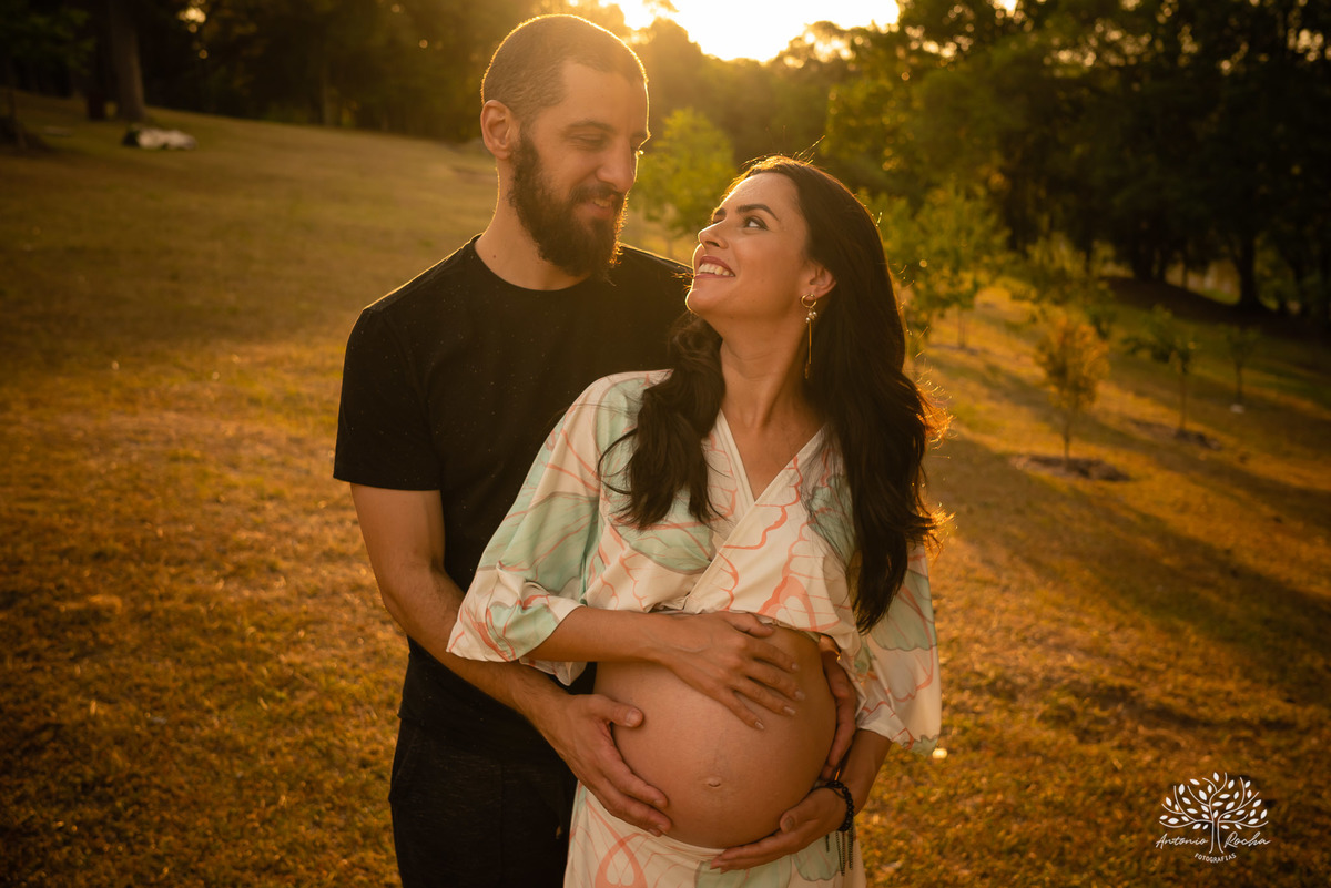 Paola – Matheus – Sophia – Parque Stone Land – Tarde de Sol – Campo – Gestante – Grávida – Ensaio Gestante – Felicidade – Amor – Menina – Vida – Pelotas – Rock n’Roll – Sophia = Paola + Matheus – Antonio Rocha Fotografias – Família Linda – Pets – Dogs
