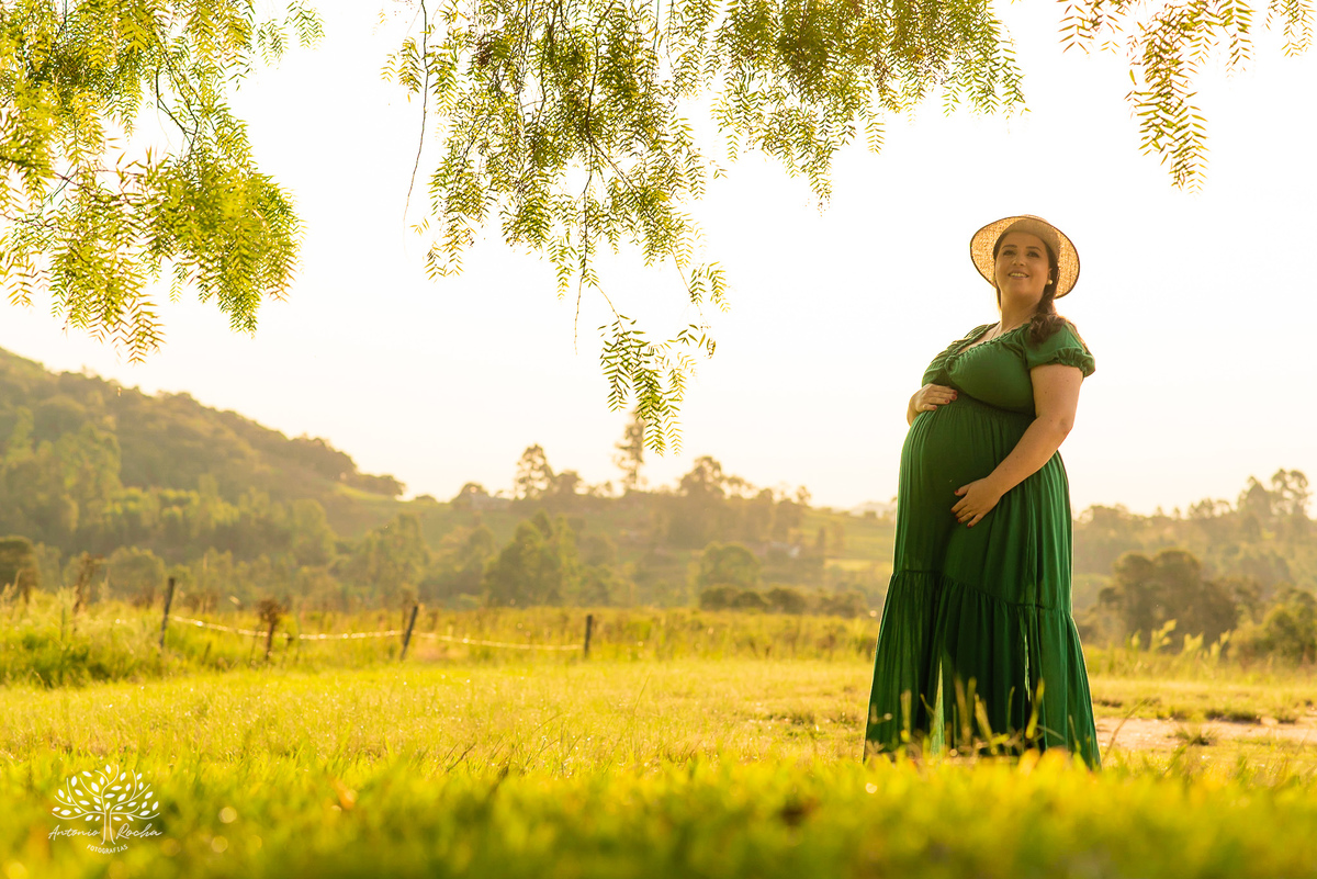 Fernanda – Robson – Joaquim – Caetano – Vinícola Nardello – Tarde de Sol – Campo – Gestante – Grávida – Ensaio Gestante – Felicidade – Amor – Menino – Vida – Pelotas – Quarteto – Fernanda + Robson = Joaquim e Caetano – Antonio Rocha Fotografias – Família 