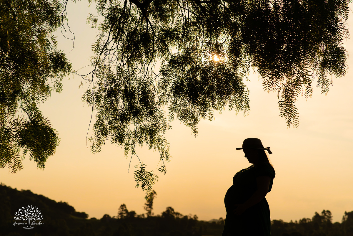 Fernanda – Robson – Joaquim – Caetano – Vinícola Nardello – Tarde de Sol – Campo – Gestante – Grávida – Ensaio Gestante – Felicidade – Amor – Menino – Vida – Pelotas – Quarteto – Fernanda + Robson = Joaquim e Caetano – Antonio Rocha Fotografias – Família 