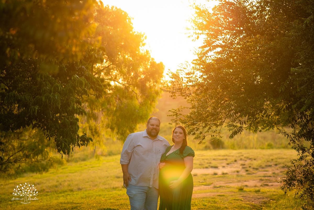 Fernanda – Robson – Joaquim – Caetano – Vinícola Nardello – Tarde de Sol – Campo – Gestante – Grávida – Ensaio Gestante – Felicidade – Amor – Menino – Vida – Pelotas – Quarteto – Fernanda + Robson = Joaquim e Caetano – Antonio Rocha Fotografias – Família 