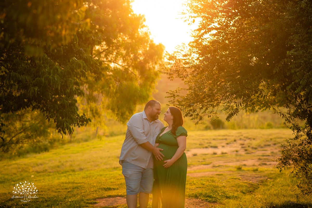 Fernanda – Robson – Joaquim – Caetano – Vinícola Nardello – Tarde de Sol – Campo – Gestante – Grávida – Ensaio Gestante – Felicidade – Amor – Menino – Vida – Pelotas – Quarteto – Fernanda + Robson = Joaquim e Caetano – Antonio Rocha Fotografias – Família 
