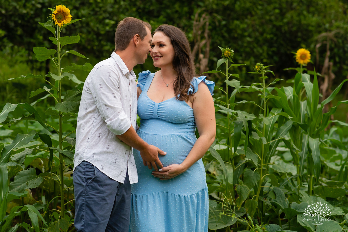 Fabiane – Lucas – Théo – Chácara da Família Fiss – Tarde de Sol – Campo – Gestante – Grávida – Ensaio Gestante – Felicidade – Amor – Menino – Vida – Pelotas – Fabiane + Lucas = Théo – Antonio Rocha Fotografias – Família Linda – Arroio do Padre – Pelotas