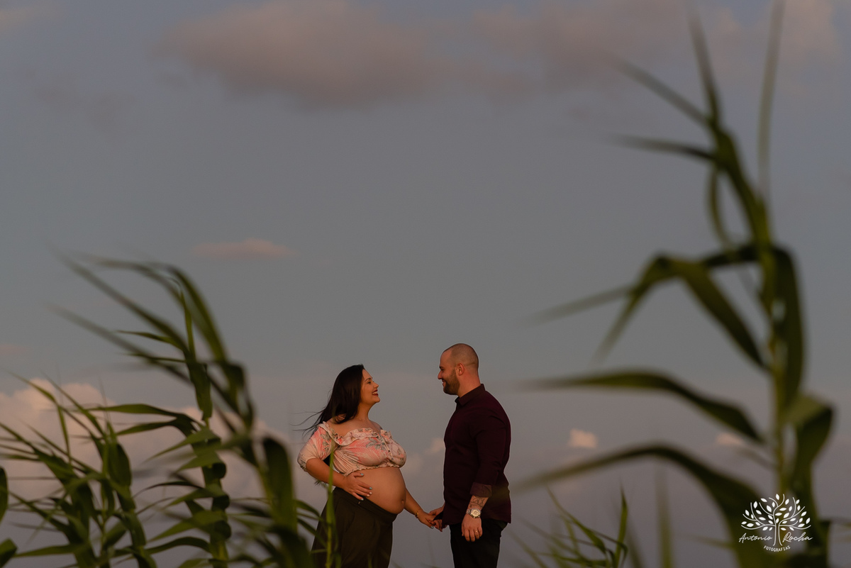 Franciele – Dener – Matteo – Franciele + Dener = Matteo – Parque Una – Praia do Laranjal – Tarde de Sol – Campo – Gestante – Grávida – Ensaio Gestante – Felicidade – Amor – Menino – Vida – Pelotas – Antonio Rocha Fotografias – Família Linda – Para Sempre