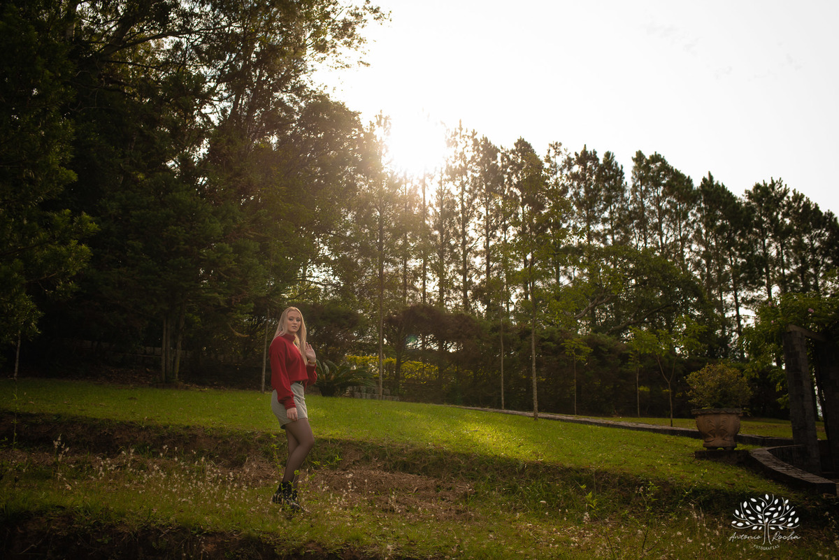 Milena – Milena 15 Anos – Ensaio – Ensaio Debutante – Chácara Família Fiss – Debutante – Campo – Felicidade – Foto Premiada – Loira – Fotografia de Família – Debutante – Pôr do Sol – Exigente – Dourado – Antonio Rocha Fotografias – Pelotas – Linda – Dogs 