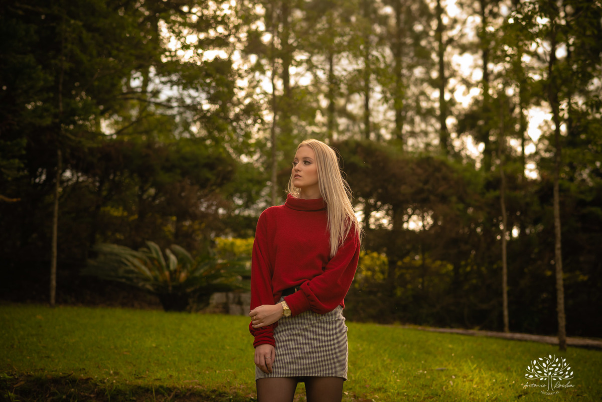 Milena – Milena 15 Anos – Ensaio – Ensaio Debutante – Chácara Família Fiss – Debutante – Campo – Felicidade – Foto Premiada – Loira – Fotografia de Família – Debutante – Pôr do Sol – Exigente – Dourado – Antonio Rocha Fotografias – Pelotas – Linda – Dogs 