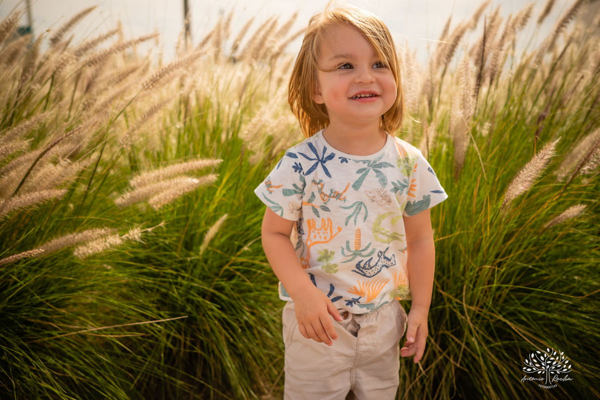 Lorenzo – Tatiane – Tiely – Parque Una – Tarde de Sol – Una – Infantil – Criança – Ensaio Infantil – Felicidade – Amor – Vida – Pelotas – Patinete – Trio – Dia Comum – Coisas Simples – Antonio Rocha Fotografias – Família Linda – Fotografia de Família