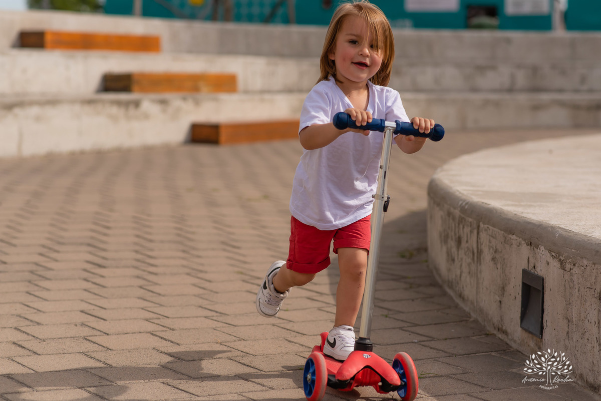 Lorenzo – Tatiane – Tiely – Parque Una – Tarde de Sol – Una – Infantil – Criança – Ensaio Infantil – Felicidade – Amor – Vida – Pelotas – Patinete – Trio – Dia Comum – Coisas Simples – Antonio Rocha Fotografias – Família Linda – Fotografia de Família