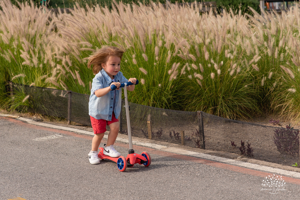 Lorenzo – Tatiane – Tiely – Parque Una – Tarde de Sol – Una – Infantil – Criança – Ensaio Infantil – Felicidade – Amor – Vida – Pelotas – Patinete – Trio – Dia Comum – Coisas Simples – Antonio Rocha Fotografias – Família Linda – Fotografia de Família