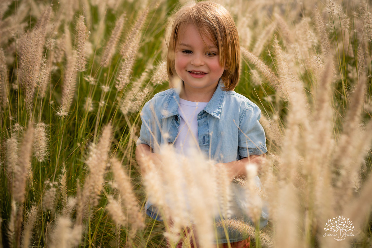 Lorenzo – Tatiane – Tiely – Parque Una – Tarde de Sol – Una – Infantil – Criança – Ensaio Infantil – Felicidade – Amor – Vida – Pelotas – Patinete – Trio – Dia Comum – Coisas Simples – Antonio Rocha Fotografias – Família Linda – Fotografia de Família