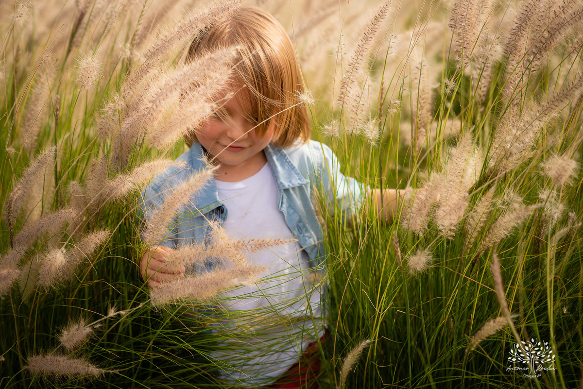 Lorenzo – Tatiane – Tiely – Parque Una – Tarde de Sol – Una – Infantil – Criança – Ensaio Infantil – Felicidade – Amor – Vida – Pelotas – Patinete – Trio – Dia Comum – Coisas Simples – Antonio Rocha Fotografias – Família Linda – Fotografia de Família