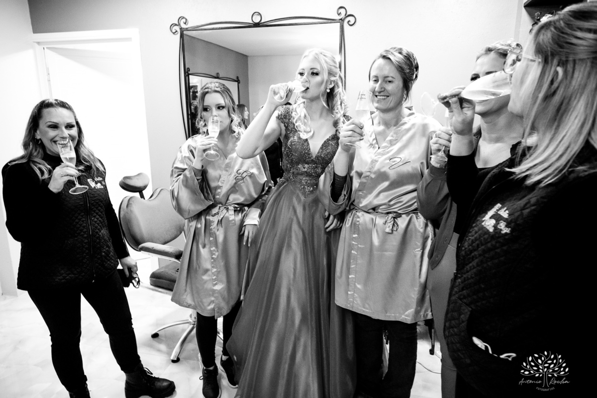 Milena – Milena 15 Anos – Festa – Festa Debutante – Chácara do Amanhecer – Debutante – Campo – Felicidade – Loira – Fotografia de Família – Debutante – Pôr do Sol – Exigente – Vermelho – Antonio Rocha Fotografias – Pelotas – Quinze Anos – Alegria – Feliz