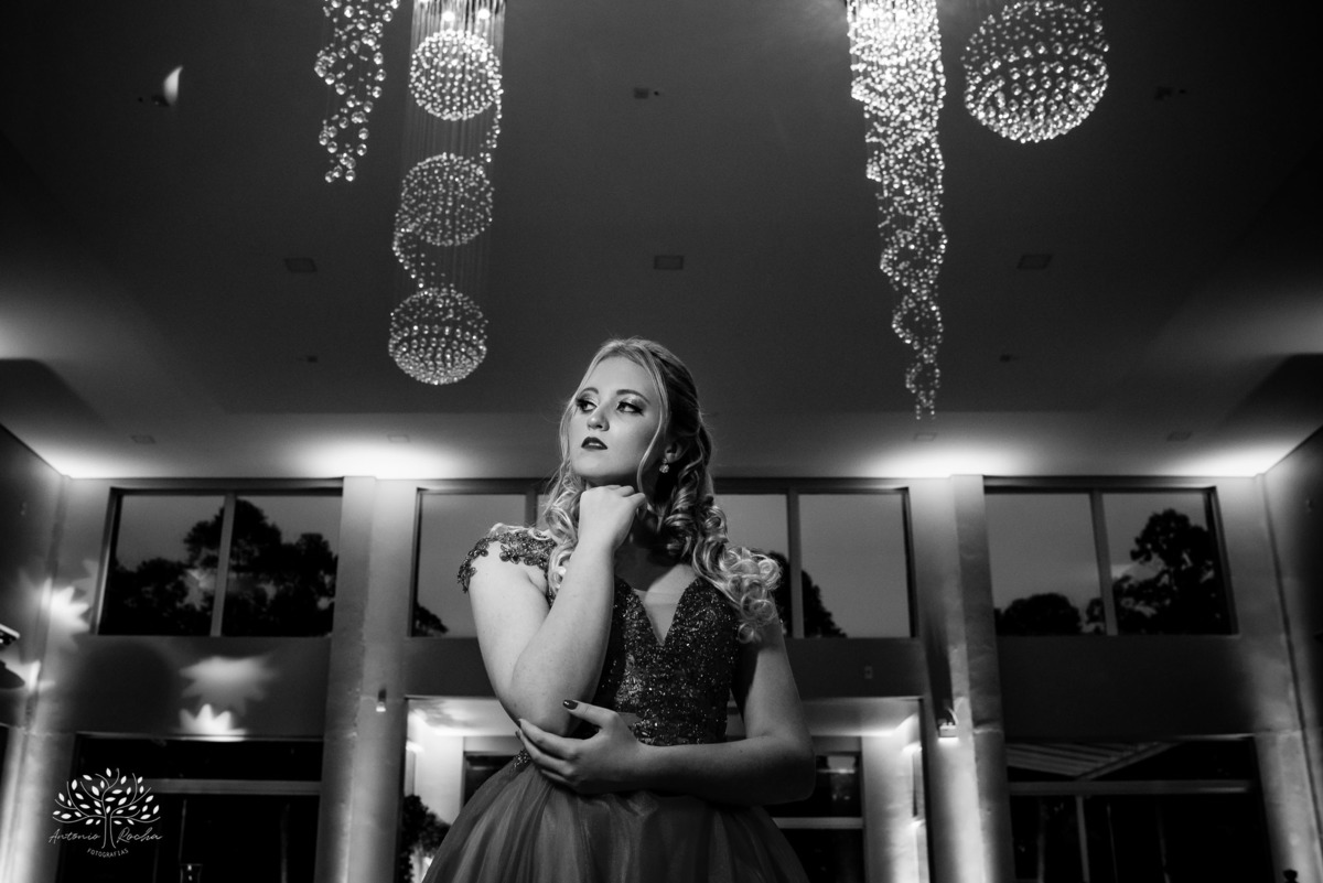 Milena – Milena 15 Anos – Festa – Festa Debutante – Chácara do Amanhecer – Debutante – Campo – Felicidade – Loira – Fotografia de Família – Debutante – Pôr do Sol – Exigente – Vermelho – Antonio Rocha Fotografias – Pelotas – Quinze Anos – Alegria – Feliz