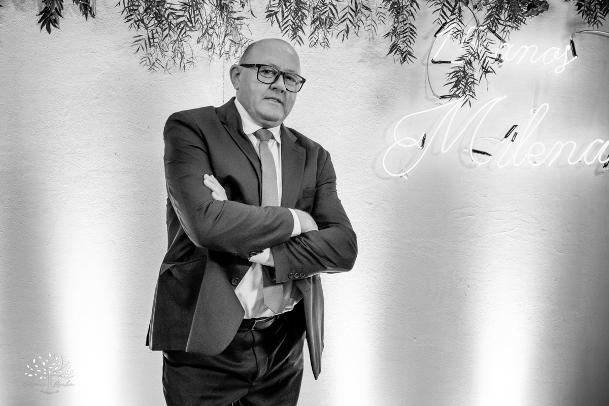 Milena – Milena 15 Anos – Festa – Festa Debutante – Chácara do Amanhecer – Debutante – Campo – Felicidade – Loira – Fotografia de Família – Debutante – Pôr do Sol – Exigente – Vermelho – Antonio Rocha Fotografias – Pelotas – Quinze Anos – Alegria – Feliz