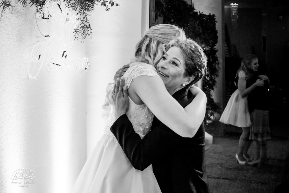 Milena – Milena 15 Anos – Festa – Festa Debutante – Chácara do Amanhecer – Debutante – Campo – Felicidade – Loira – Fotografia de Família – Debutante – Pôr do Sol – Exigente – Vermelho – Antonio Rocha Fotografias – Pelotas – Quinze Anos – Alegria – Feliz