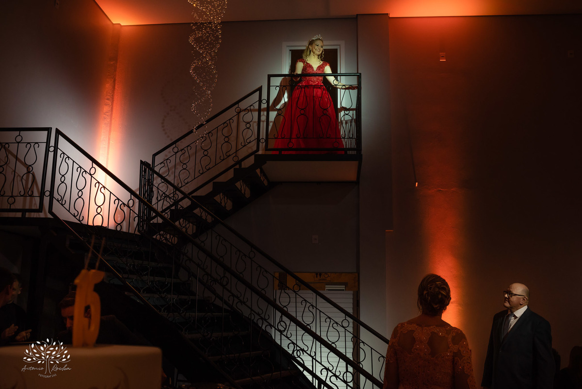 Milena – Milena 15 Anos – Festa – Festa Debutante – Chácara do Amanhecer – Debutante – Campo – Felicidade – Loira – Fotografia de Família – Debutante – Pôr do Sol – Exigente – Vermelho – Antonio Rocha Fotografias – Pelotas – Quinze Anos – Alegria – Feliz