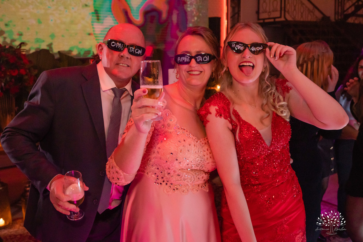 Milena – Milena 15 Anos – Festa – Festa Debutante – Chácara do Amanhecer – Debutante – Campo – Felicidade – Loira – Fotografia de Família – Debutante – Pôr do Sol – Exigente – Vermelho – Antonio Rocha Fotografias – Pelotas – Quinze Anos – Alegria – Feliz