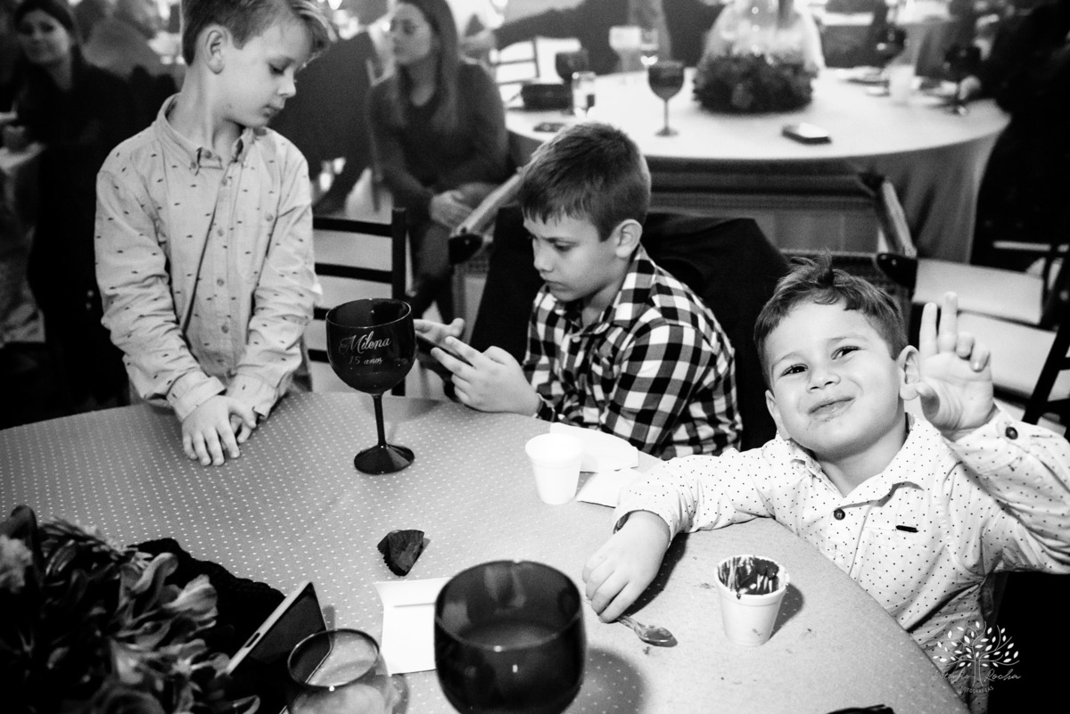 Milena – Milena 15 Anos – Festa – Festa Debutante – Chácara do Amanhecer – Debutante – Campo – Felicidade – Loira – Fotografia de Família – Debutante – Pôr do Sol – Exigente – Vermelho – Antonio Rocha Fotografias – Pelotas – Quinze Anos – Alegria – Feliz