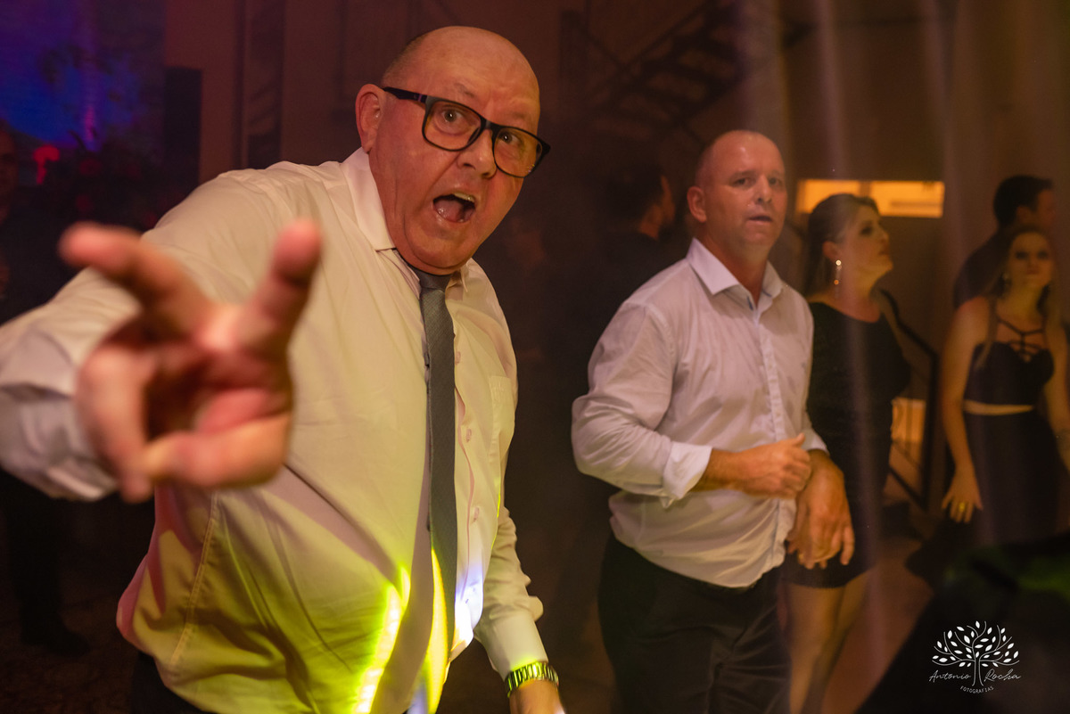 Milena – Milena 15 Anos – Festa – Festa Debutante – Chácara do Amanhecer – Debutante – Campo – Felicidade – Loira – Fotografia de Família – Debutante – Pôr do Sol – Exigente – Vermelho – Antonio Rocha Fotografias – Pelotas – Quinze Anos – Alegria – Feliz