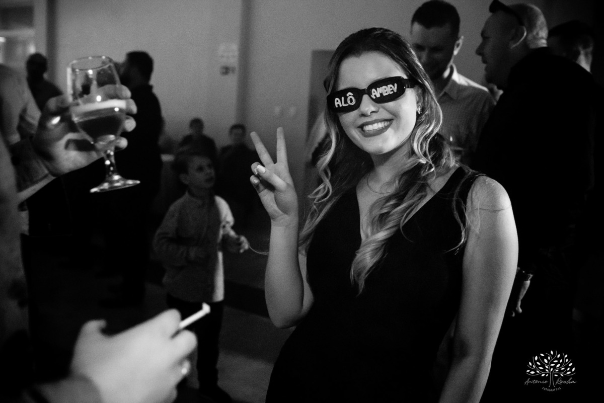 Milena – Milena 15 Anos – Festa – Festa Debutante – Chácara do Amanhecer – Debutante – Campo – Felicidade – Loira – Fotografia de Família – Debutante – Pôr do Sol – Exigente – Vermelho – Antonio Rocha Fotografias – Pelotas – Quinze Anos – Alegria – Feliz