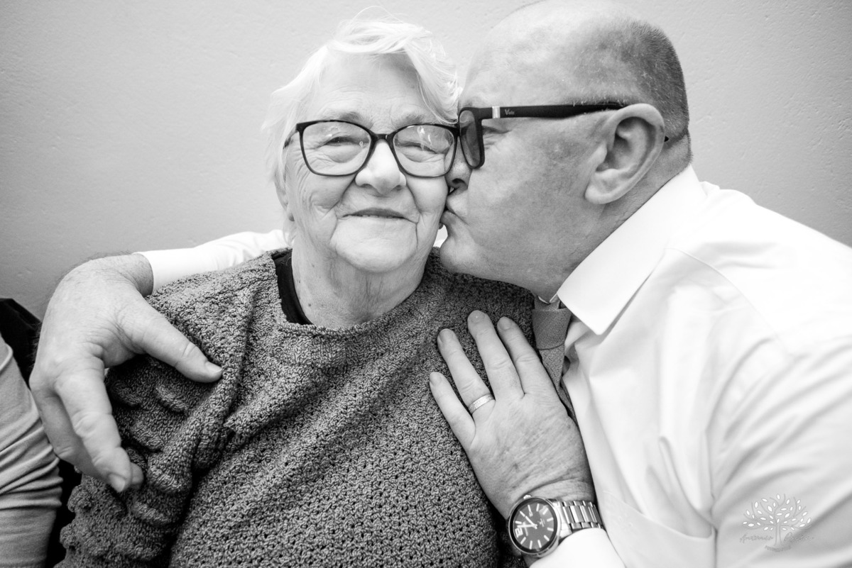 Milena – Milena 15 Anos – Festa – Festa Debutante – Chácara do Amanhecer – Debutante – Campo – Felicidade – Loira – Fotografia de Família – Debutante – Pôr do Sol – Exigente – Vermelho – Antonio Rocha Fotografias – Pelotas – Quinze Anos – Alegria – Feliz