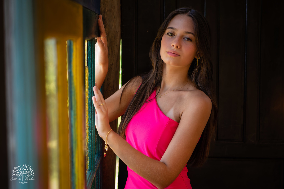 Nathália – Nathália 15 Anos – Ensaio – Ensaio Debutante – Parque Stone Land – Debutante – Campo – Felicidade – Livro – Fotografia de Família – Debutante – Pôr do Sol – Sorrir – Sorriso – Antonio Rocha Fotografias – Pelotas – Linda – Ensaio Externo – Vida 