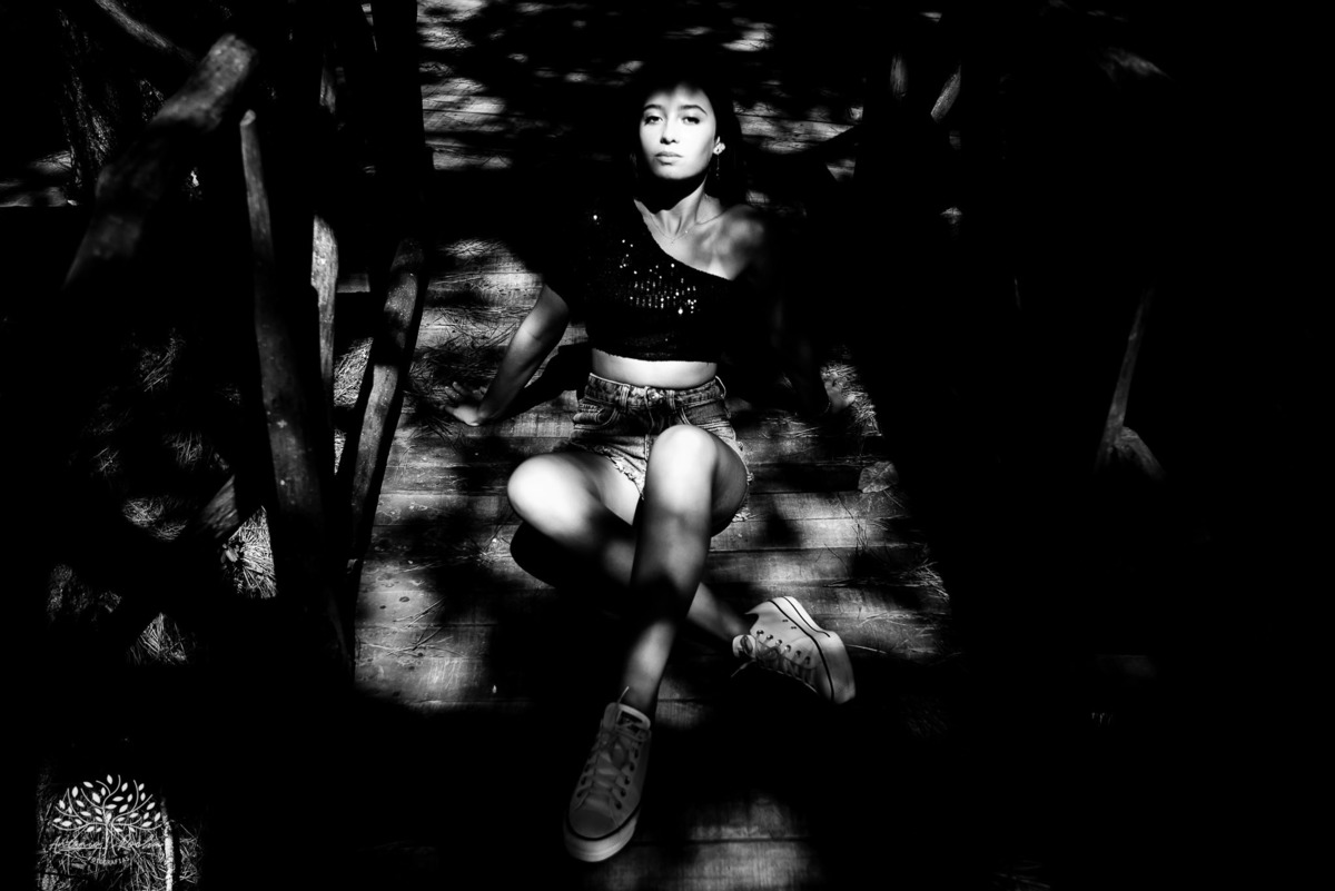 Nathália – Nathália 15 Anos – Ensaio – Ensaio Debutante – Parque Stone Land – Debutante – Campo – Felicidade – Livro – Fotografia de Família – Debutante – Pôr do Sol – Sorrir – Sorriso – Antonio Rocha Fotografias – Pelotas – Linda – Ensaio Externo – Vida 