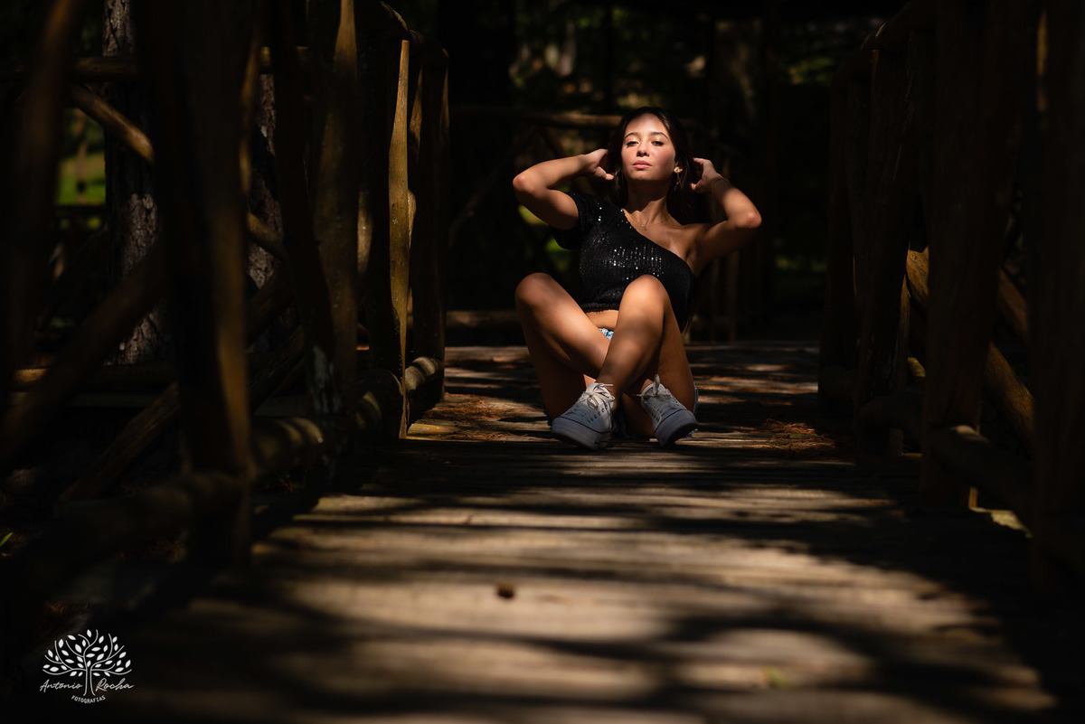 Nathália – Nathália 15 Anos – Ensaio – Ensaio Debutante – Parque Stone Land – Debutante – Campo – Felicidade – Livro – Fotografia de Família – Debutante – Pôr do Sol – Sorrir – Sorriso – Antonio Rocha Fotografias – Pelotas – Linda – Ensaio Externo – Vida 