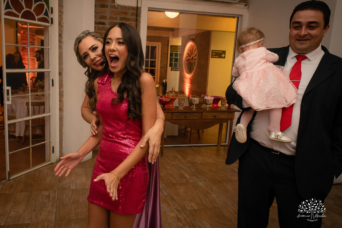 Nathália – Nathália 15 Anos – Festa 15 Anos – Debutante – Dom Manuel Quinta de Eventos – Festa – Felicidade – Fotografia de Família – Quinze Anos – 15 Anos – Sorrir – Sorriso – Antonio Rocha Fotografias – Pelotas – Linda – Vida Boa – Festão – Noite Linda 