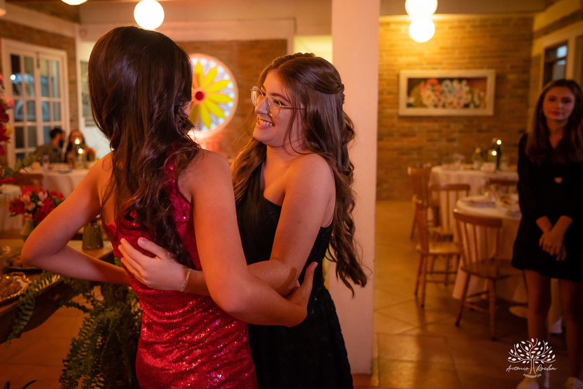 Nathália – Nathália 15 Anos – Festa 15 Anos – Debutante – Dom Manuel Quinta de Eventos – Festa – Felicidade – Fotografia de Família – Quinze Anos – 15 Anos – Sorrir – Sorriso – Antonio Rocha Fotografias – Pelotas – Linda – Vida Boa – Festão – Noite Linda 