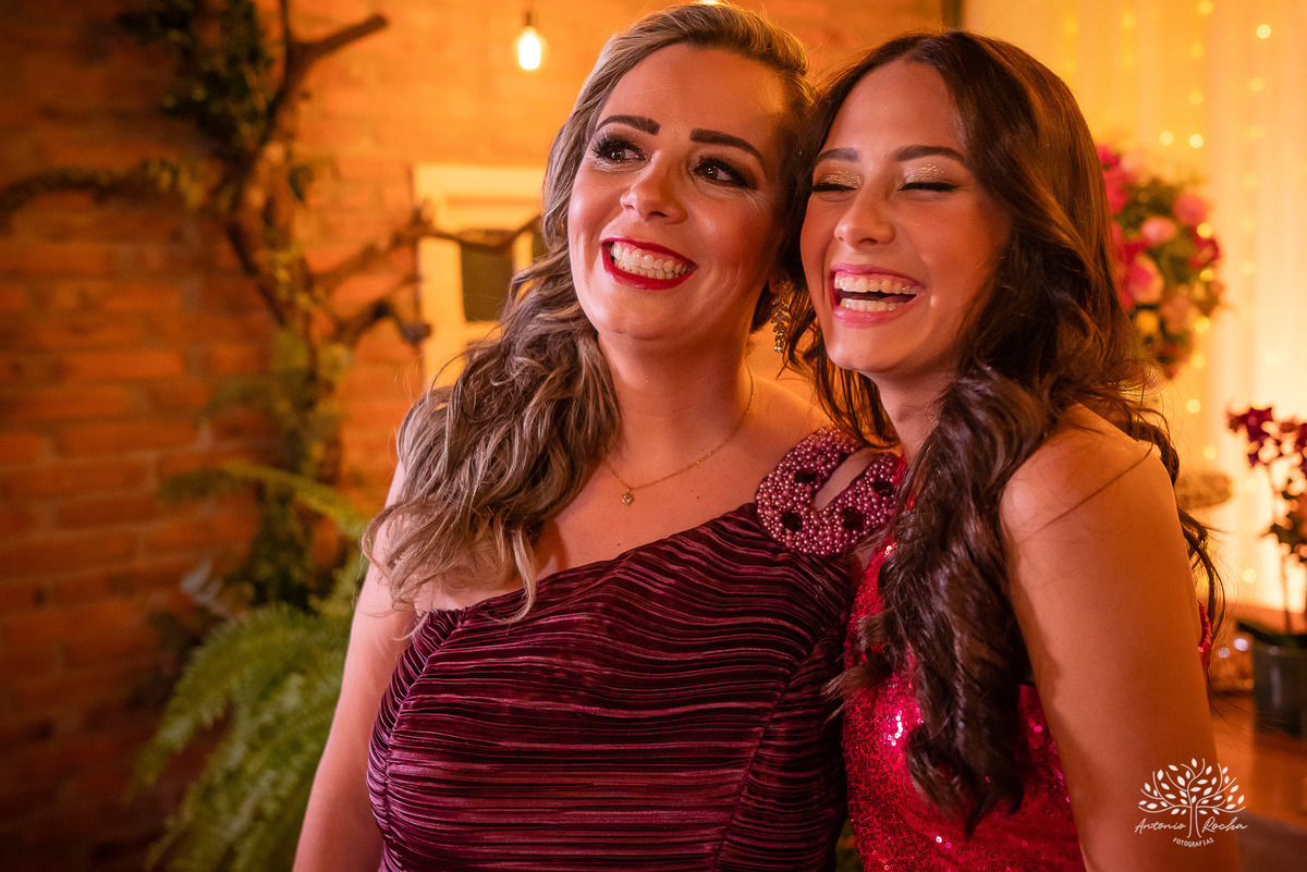 Nathália – Nathália 15 Anos – Festa 15 Anos – Debutante – Dom Manuel Quinta de Eventos – Festa – Felicidade – Fotografia de Família – Quinze Anos – 15 Anos – Sorrir – Sorriso – Antonio Rocha Fotografias – Pelotas – Linda – Vida Boa – Festão – Noite Linda 