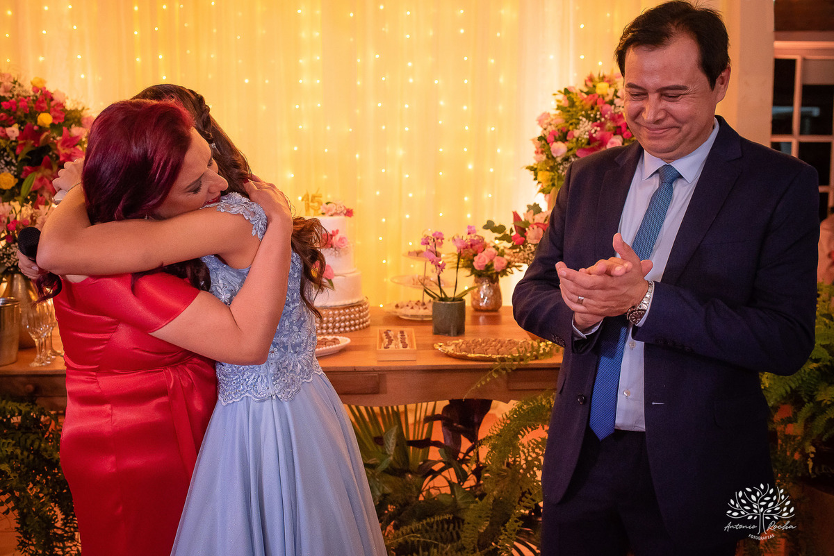 Nathália – Nathália 15 Anos – Festa 15 Anos – Debutante – Dom Manuel Quinta de Eventos – Festa – Felicidade – Fotografia de Família – Quinze Anos – 15 Anos – Sorrir – Sorriso – Antonio Rocha Fotografias – Pelotas – Linda – Vida Boa – Festão – Noite Linda 